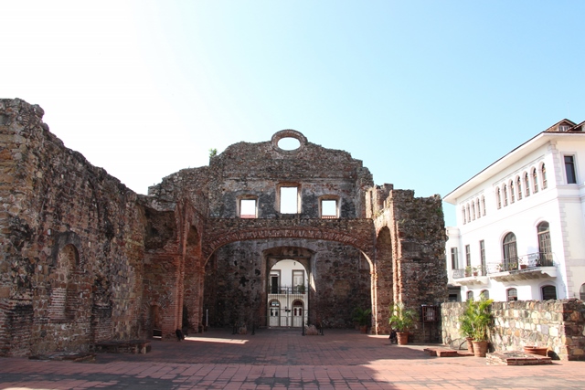 Distrito Histórico de Panamá ,  Arco Chato del Convento Santo Domingo . Fotografía Roberto Saavedra-Oficina del Casco Antiguo