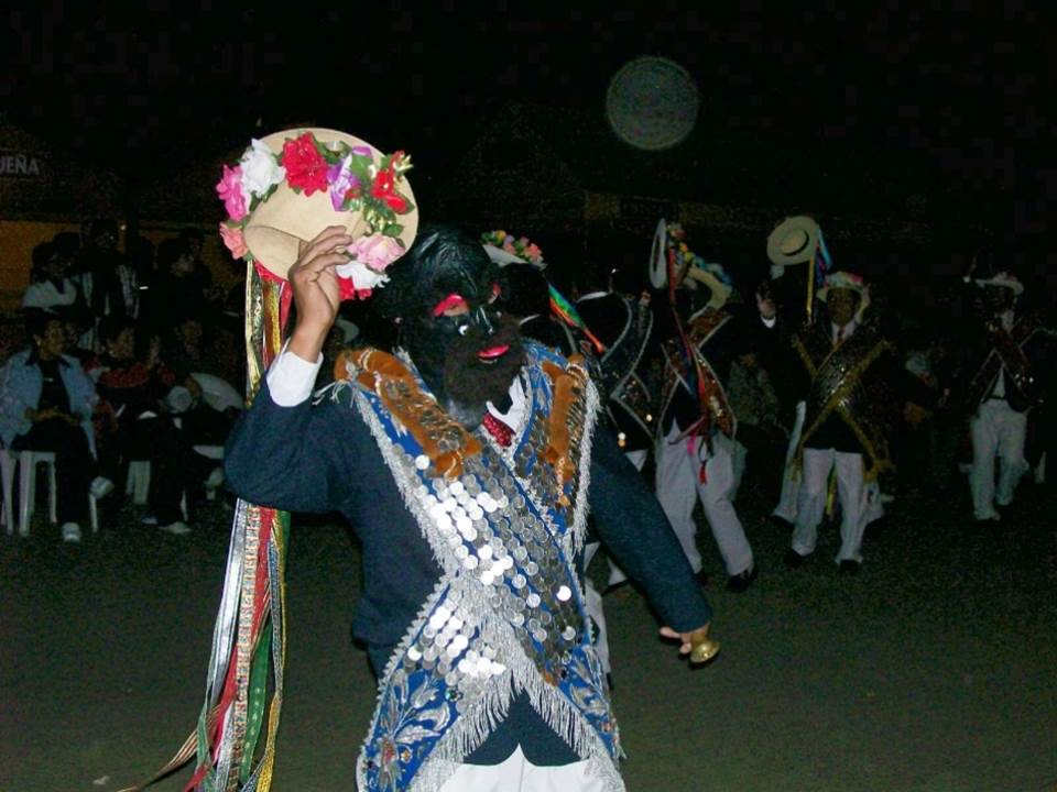 Danzas de los Negritos de Huayán. Exhibición de danza de Los Negritos de Huayán.. Fotografía aportada por Juan Carlos La Serna