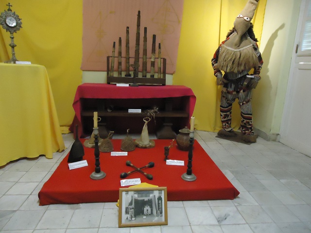 Museo Casa de África. Montaje museográfico representando altar ceremonial. Foto: Casa de África