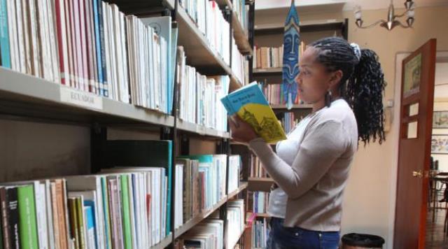 . Afro Ecuadorian Cultural Center Library. 