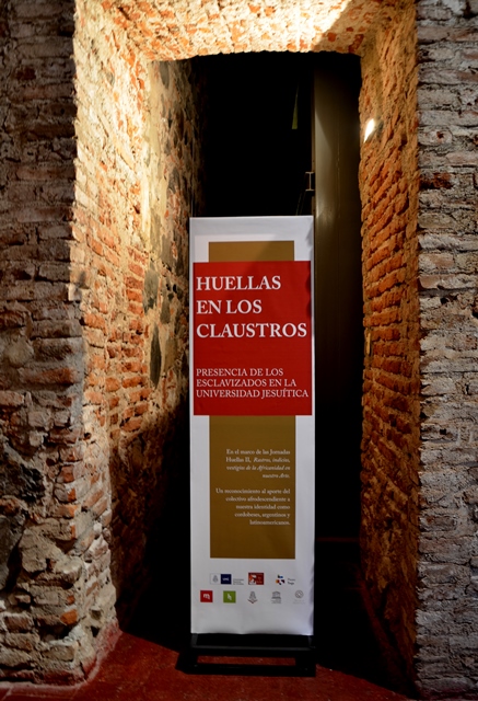 Historical Museum of the National University of Cordoba. Evidences in the cloisters. Exhibit referring to the enslaved at the University during the colonial period.. Photo: Archive Historical Museum. Arquitect Graciela Ortiz Skarp