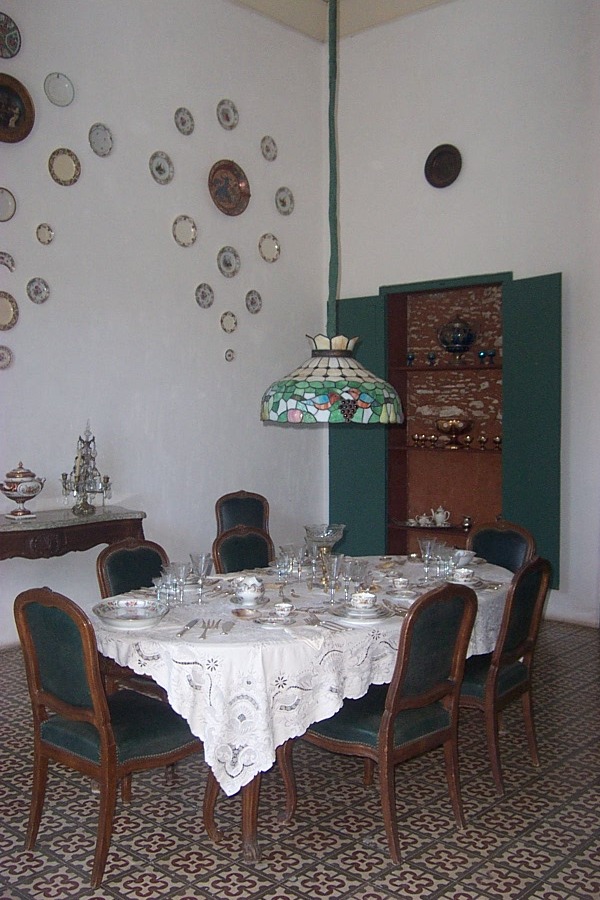 Municipal Museum of Madruga. Room with colonial furniture and decorations . Photo: Jorge Garcell