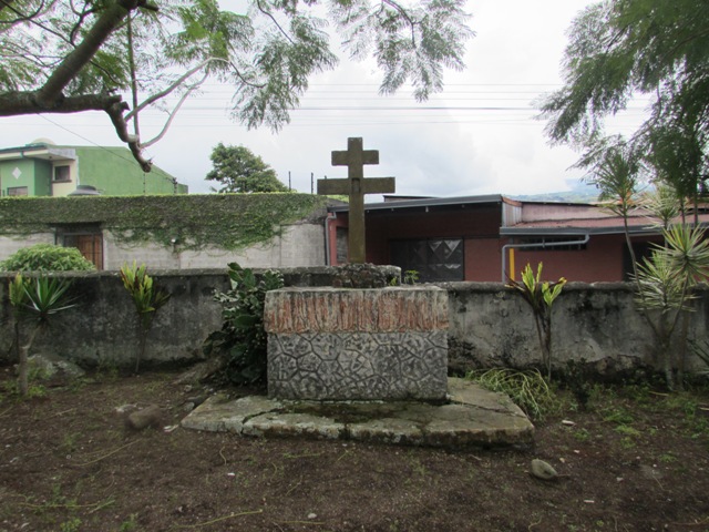 La Puebla de los Pardos. Vista de la Cruz de Caravaca
. Fotografía Yahaira Núñez Cortés