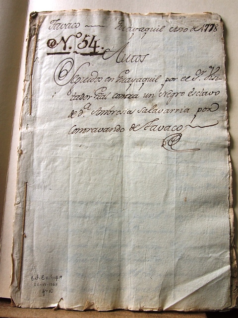 Manuscript Proceedings against a slave. Photo National Archive of Ecuador, series Tobacco Levies, box 7, file 19, number of pages: 10. . 