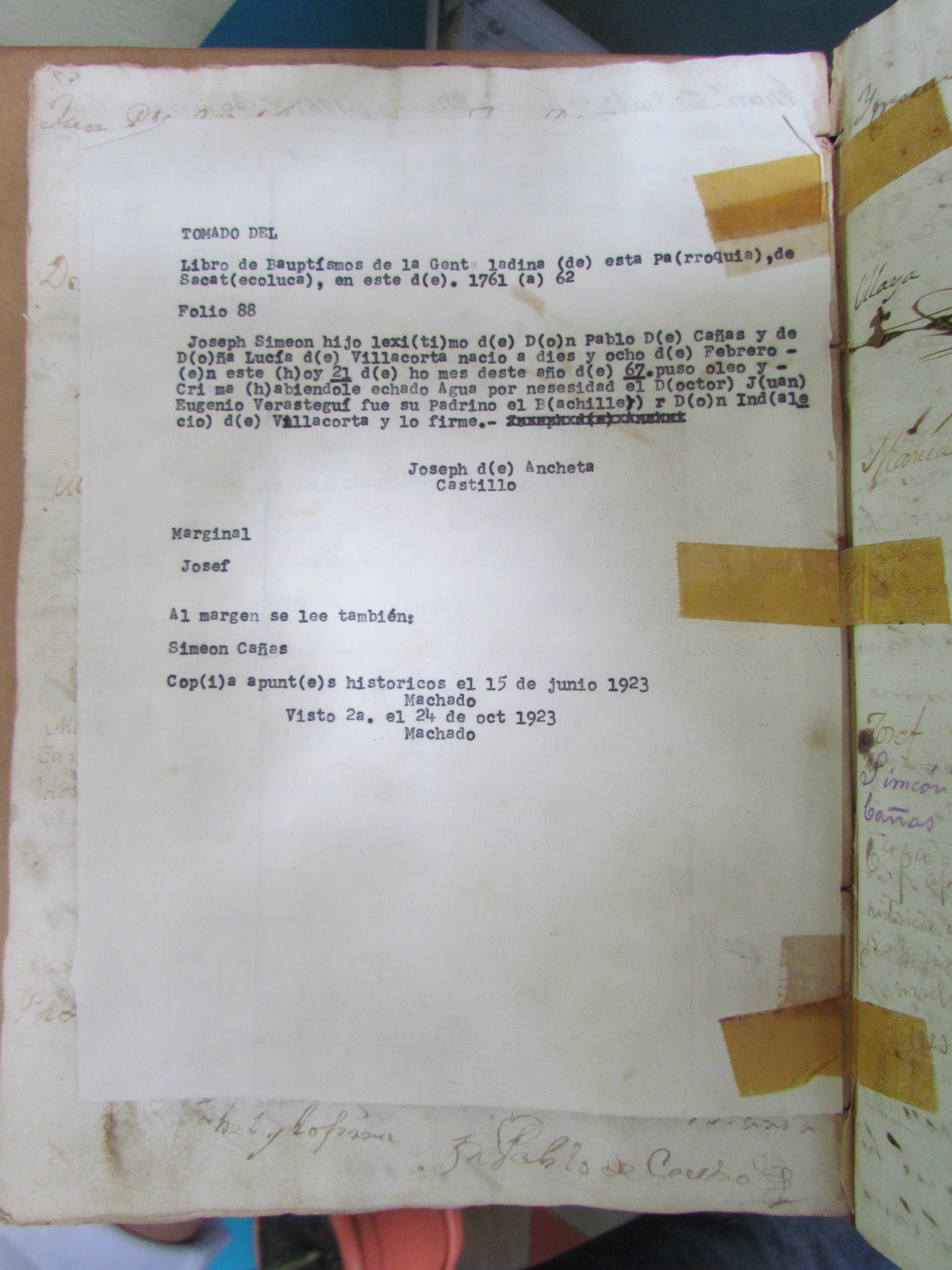 Zacatecoluca. Transcription of the baptism certificate of Jose Simeon Cañas. Photo: José Heriberto Erquicia