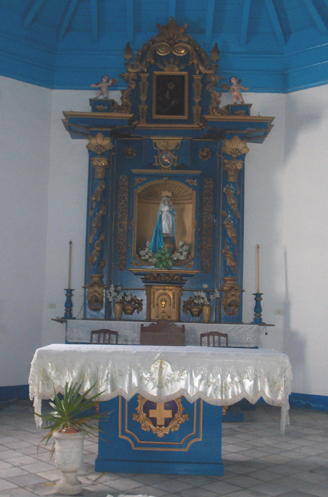 Chapel of Potosi. View of the Altar of the Holy Christ of Potosí. Photo: Archives-National Monuments Commission