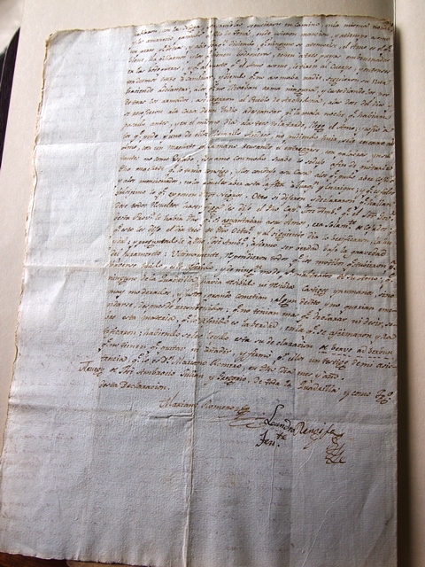 Information submitted by slaves on mistreatment by their master (Manuscript). Heritage document in the National Archive of Ecuador in the Series called Mines, Box 5, File 15, number of pages 2. Photo: National Archive of Ecuador